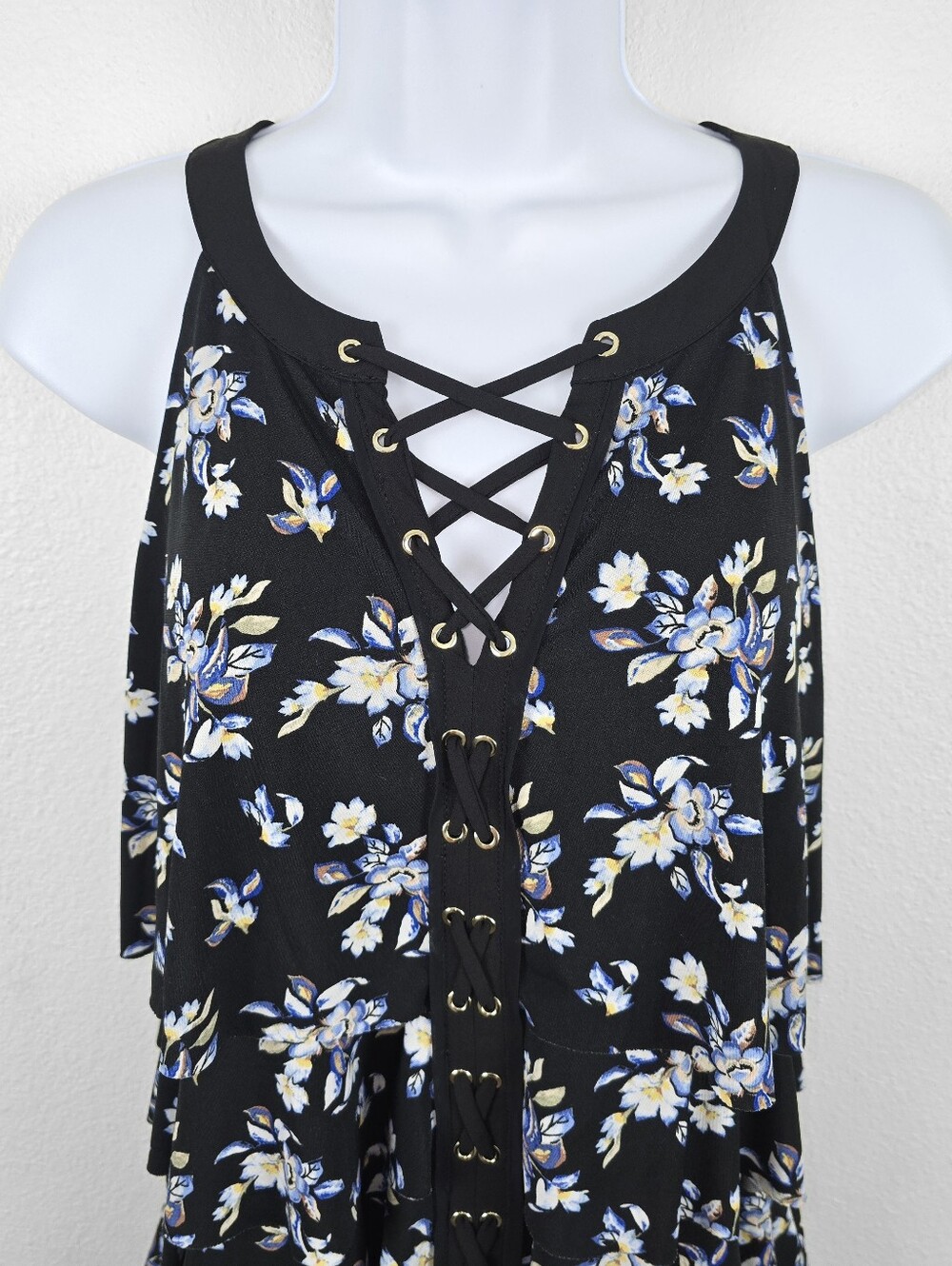 WHBM | Black + Multicolor Floral Tiered Ruffle Lace Front Tank Top Size Small - Picture 3 of 12